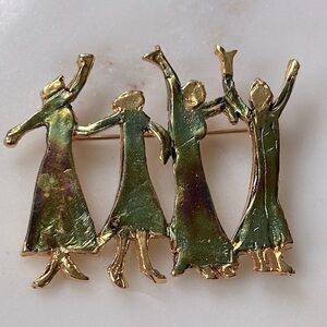 Vintage Sisters girlfriends‎ brooch pin